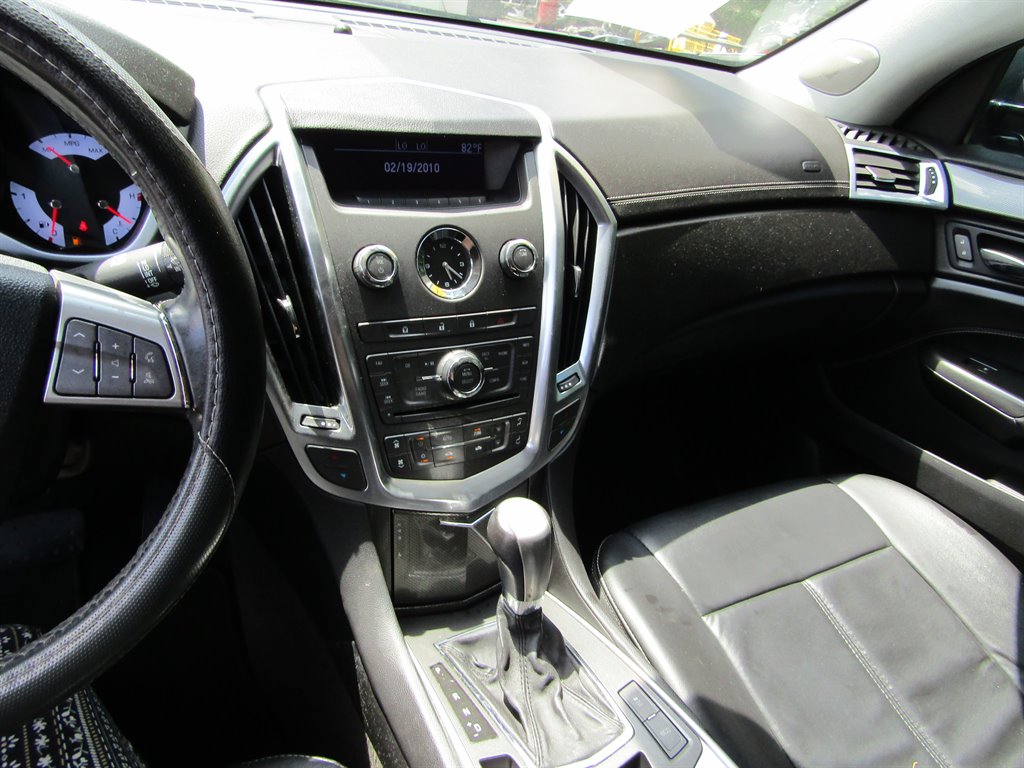 2012 Cadillac SRX photo