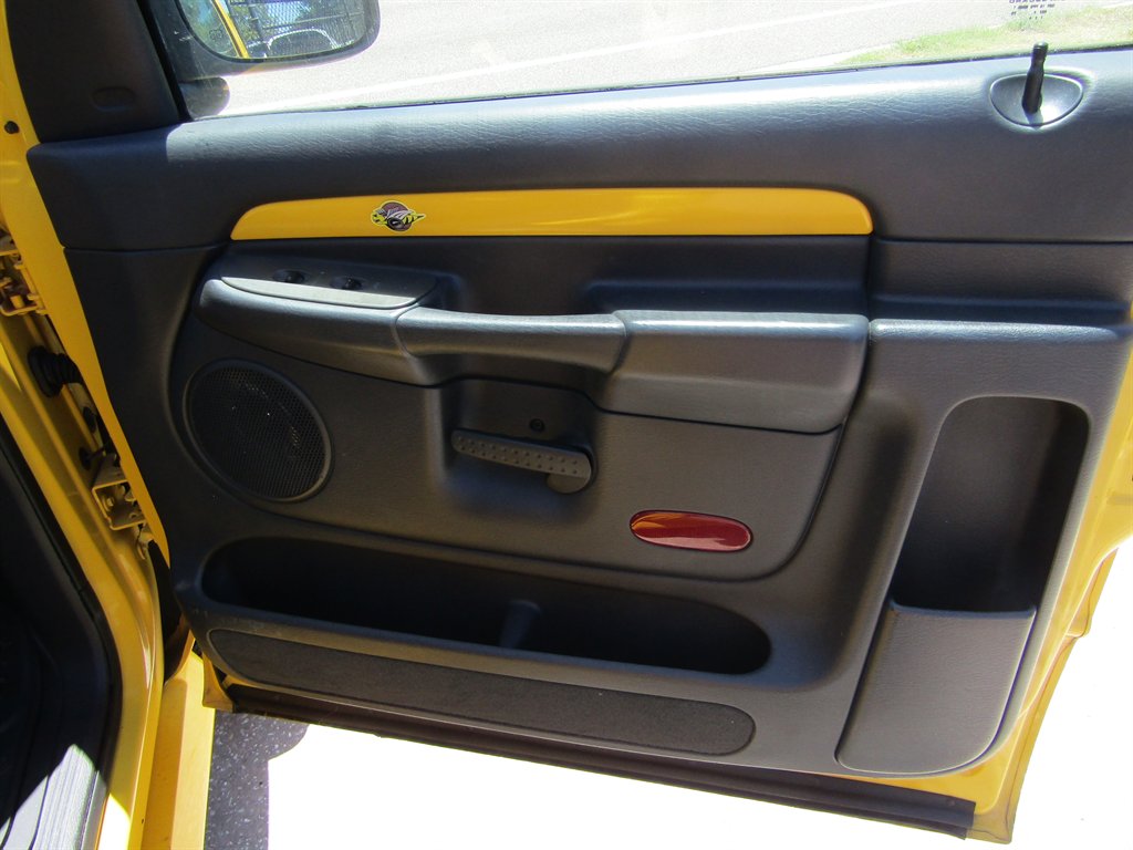 2005 Dodge RAM 1500 - $9,999