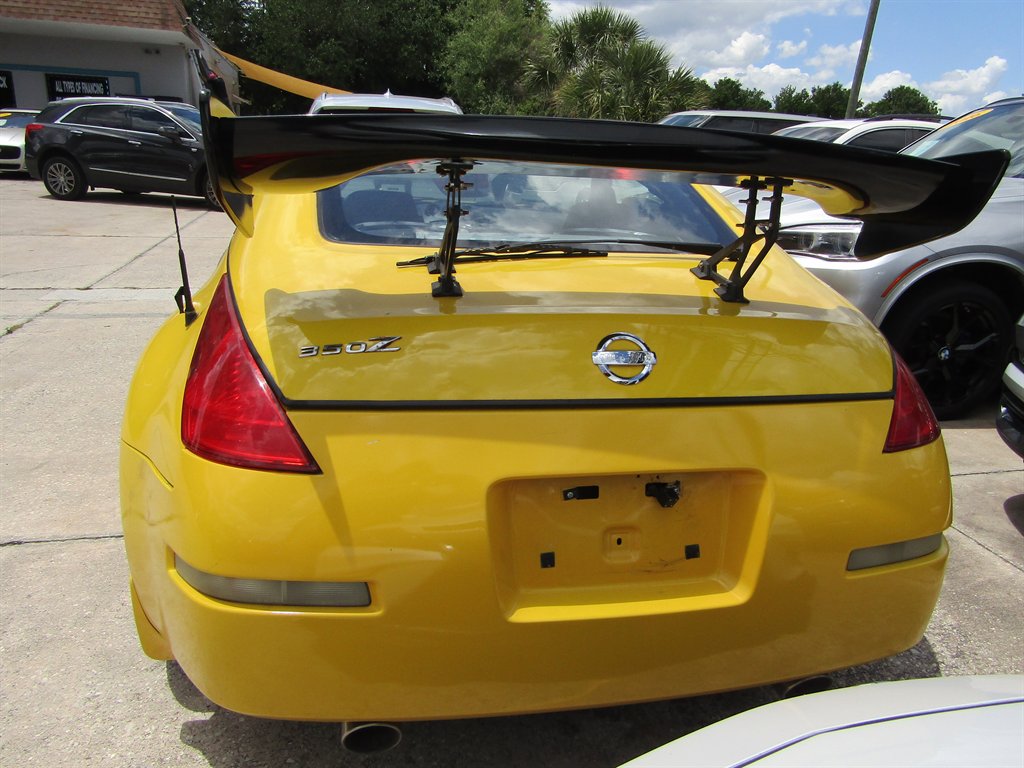 2005 Nissan 350Z - $7,999