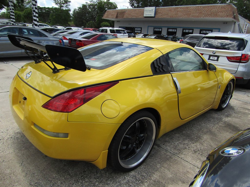 2005 Nissan 350Z - $7,999