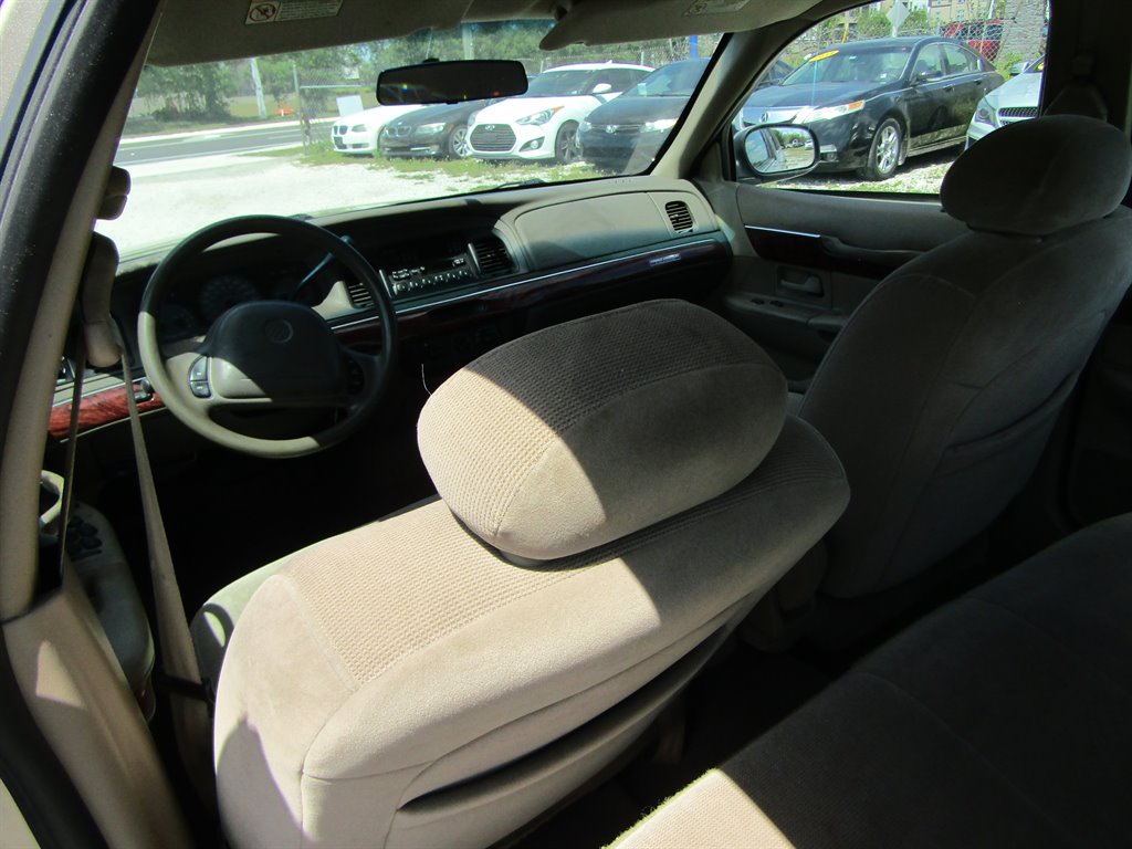 2000 Mercury Grand Marquis GS photo
