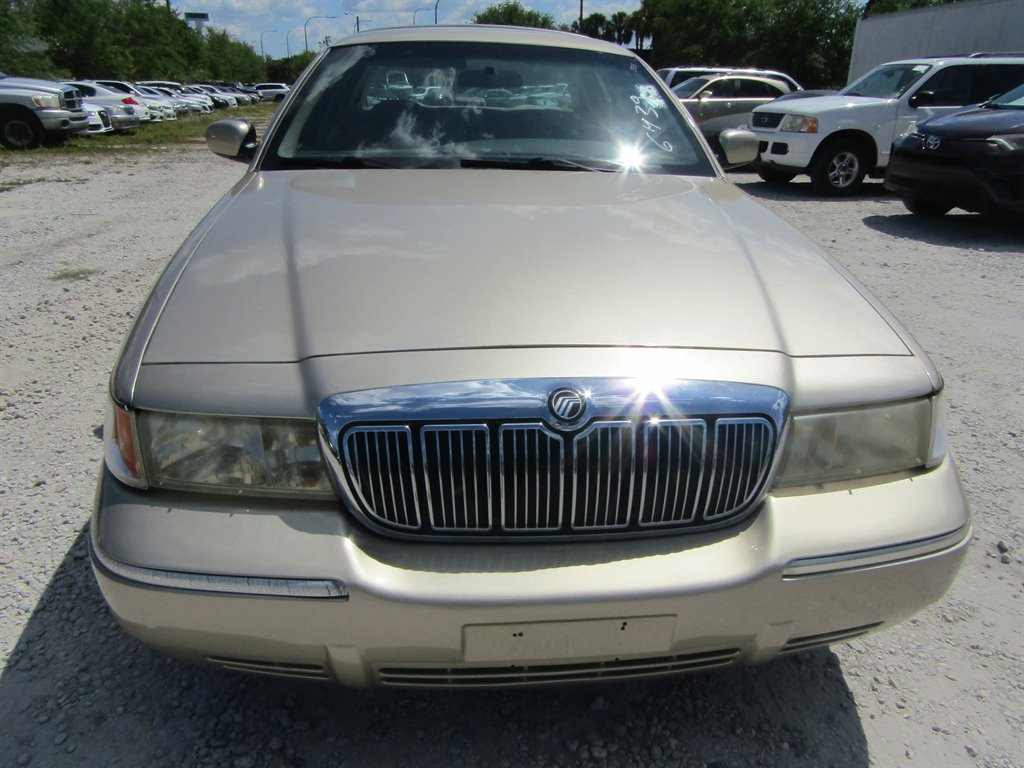 2000 Mercury Grand Marquis GS photo