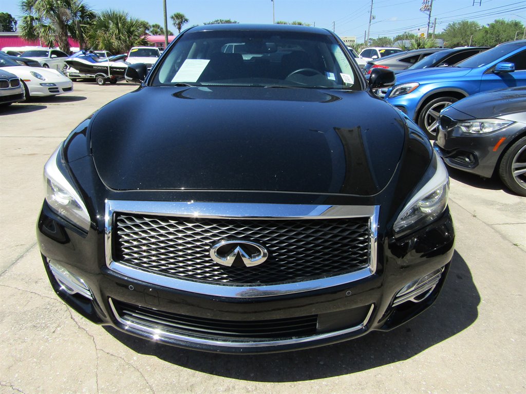 2016 Infiniti Q70L 3.7 photo