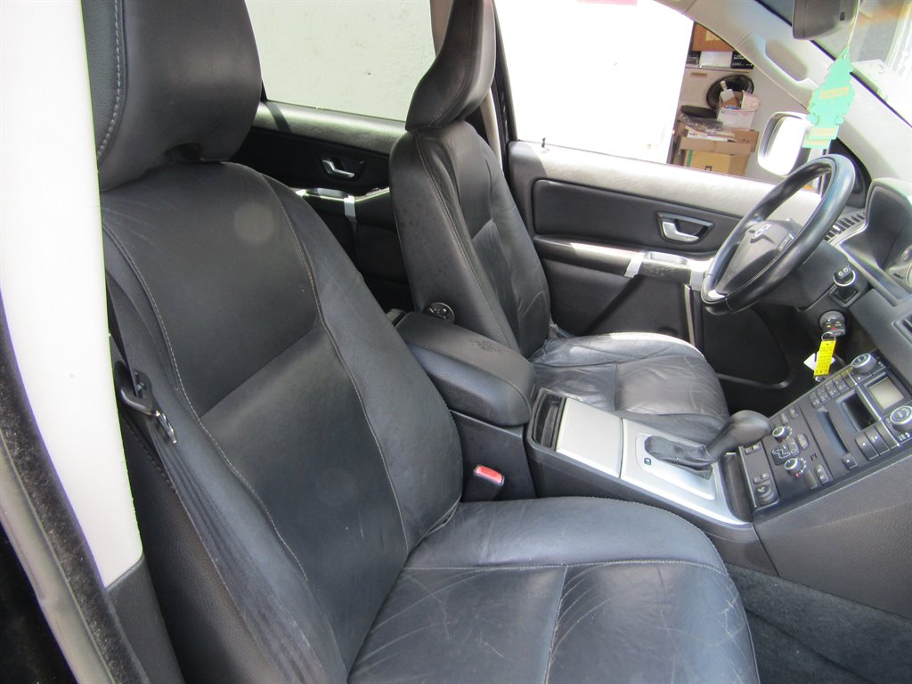 2013 Volvo XC90 - $5,500