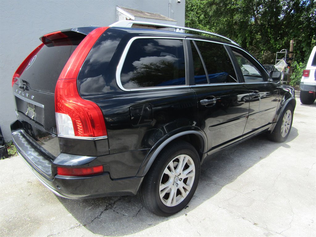2013 Volvo XC90 - $5,500