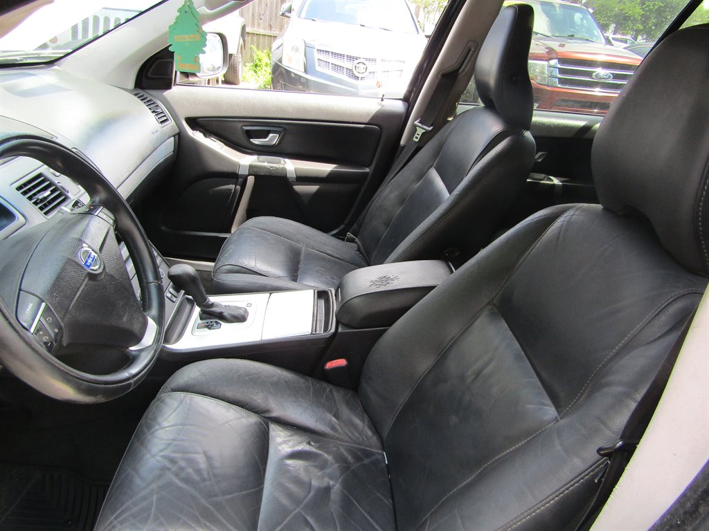 2013 Volvo XC90 - $5,500