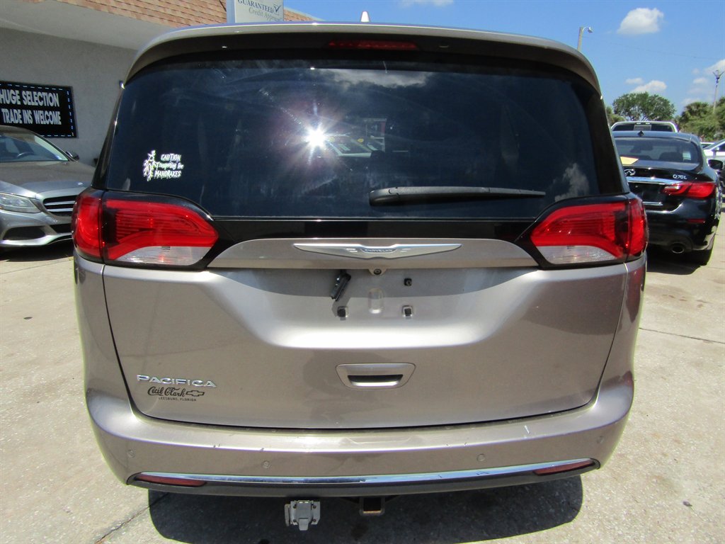 2017 Chrysler Pacifica - $10,999