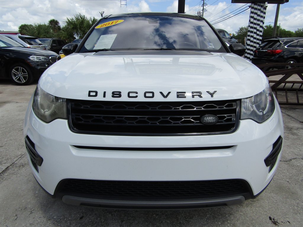 2017 Land Rover Discovery - $11,999