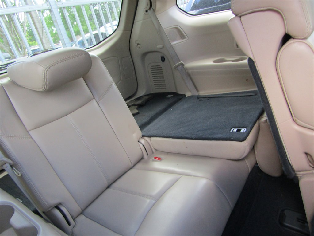 2017 Nissan Pathfinder - $7,000