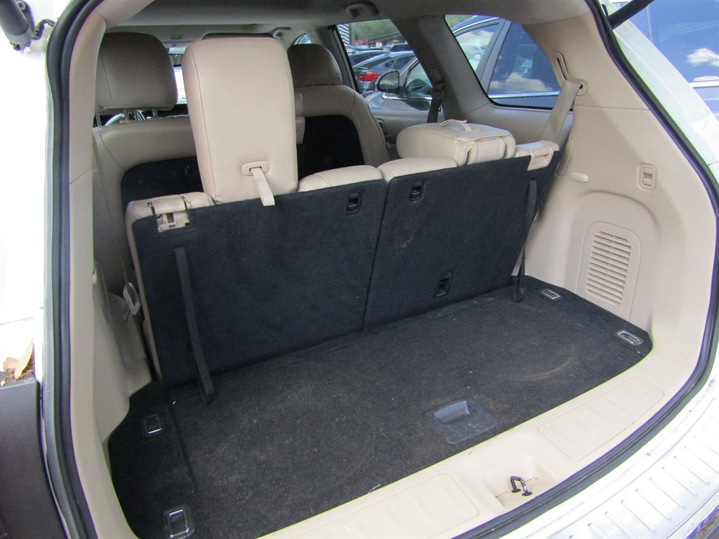 2017 Nissan Pathfinder - $7,000