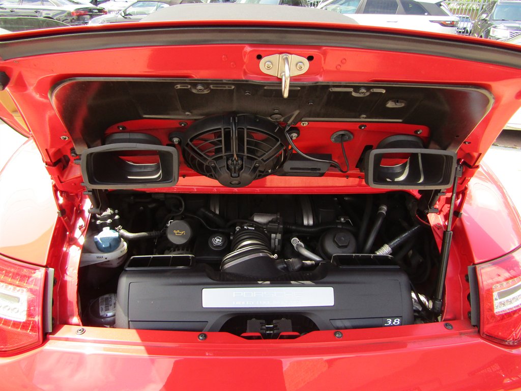2011 Porsche 911 - $41,999