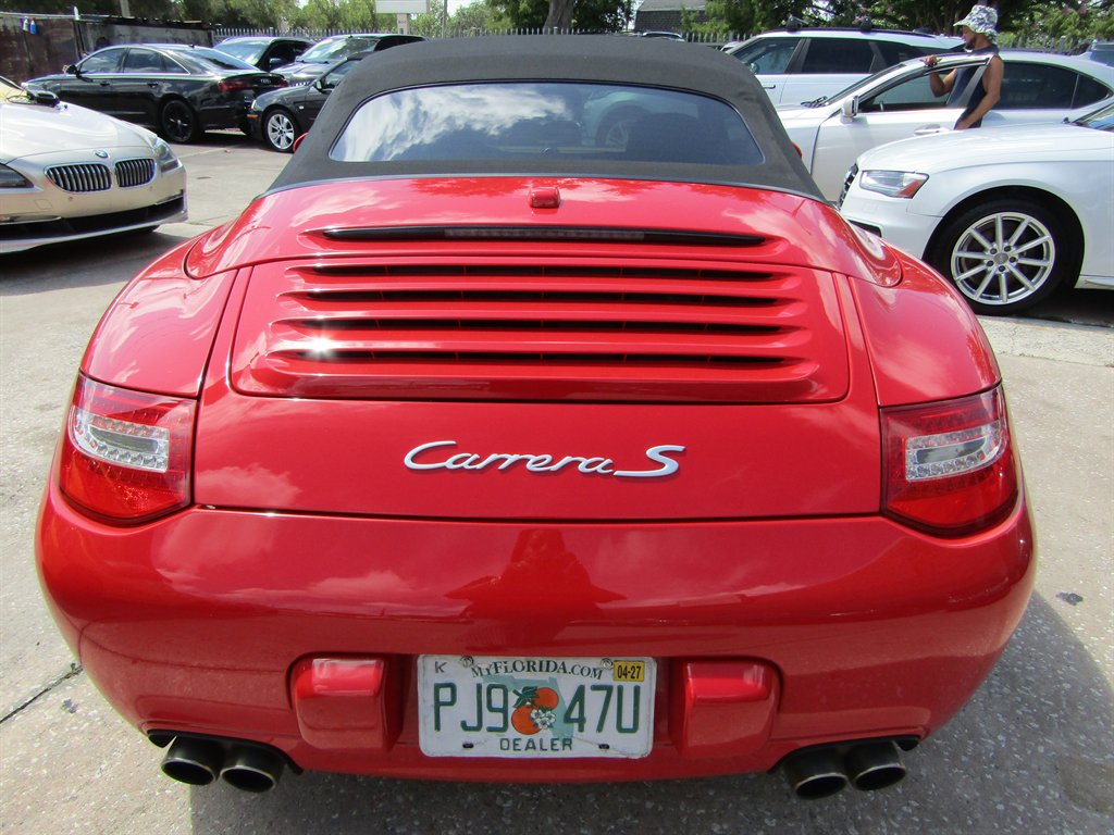 2011 Porsche 911 - $41,999