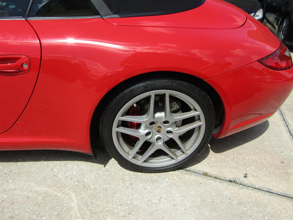 2011 Porsche 911 - $41,999