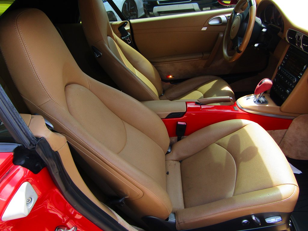 2011 Porsche 911 - $41,999