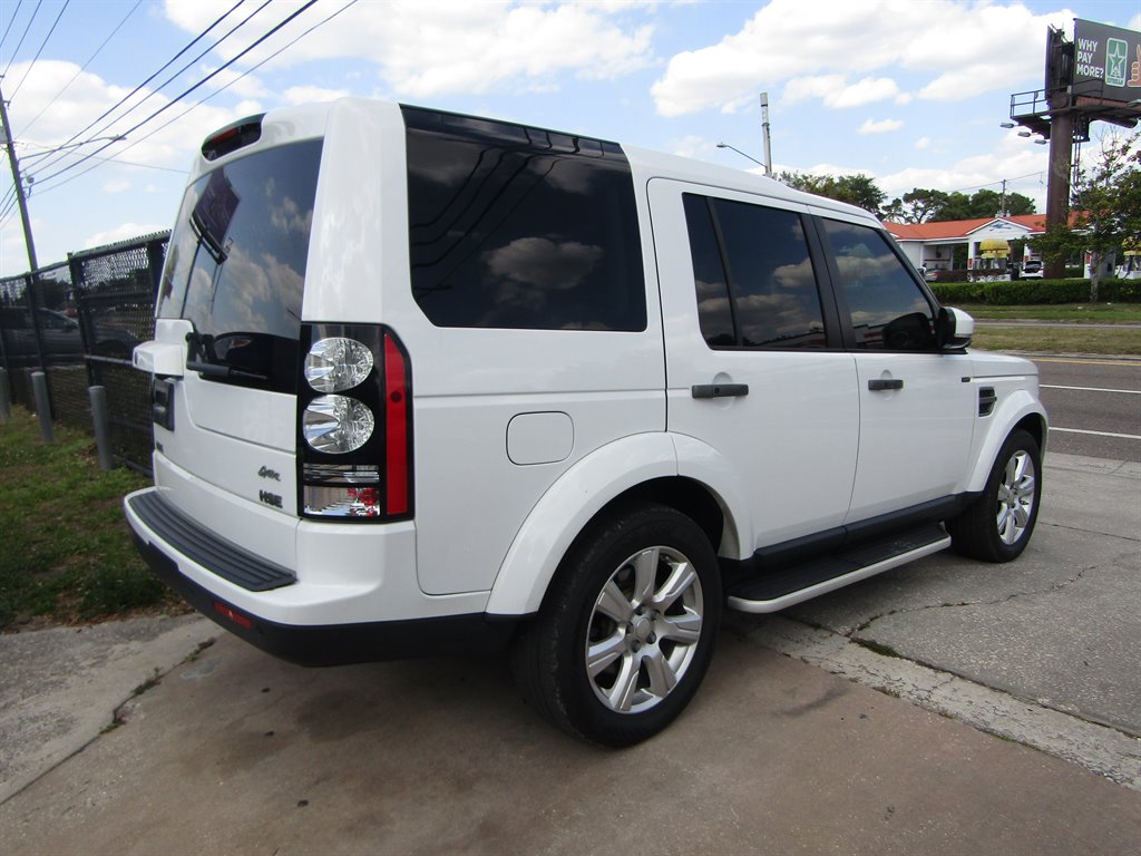 2015 Land Rover LR4 HSE photo