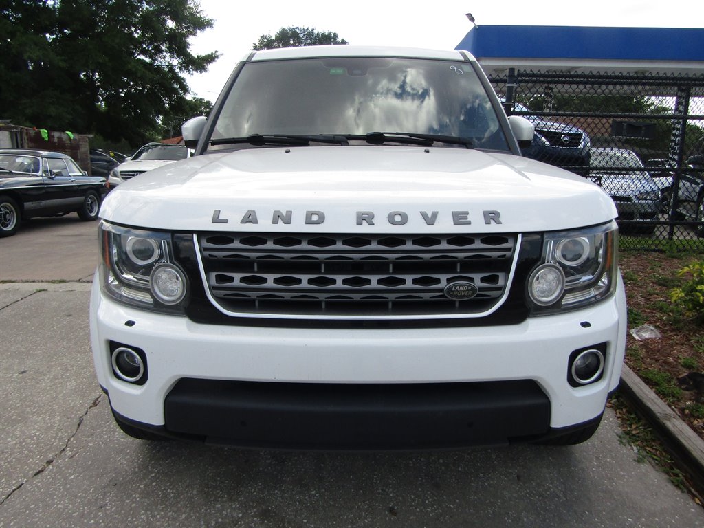 2015 Land Rover LR4 HSE photo