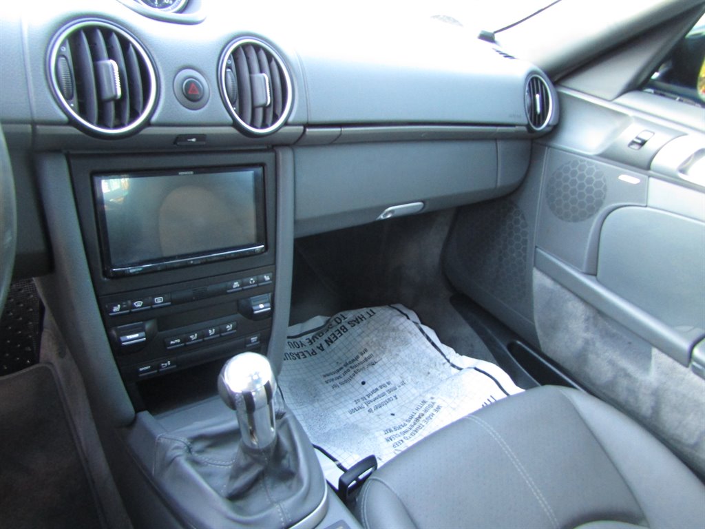 2009 Porsche Cayman photo