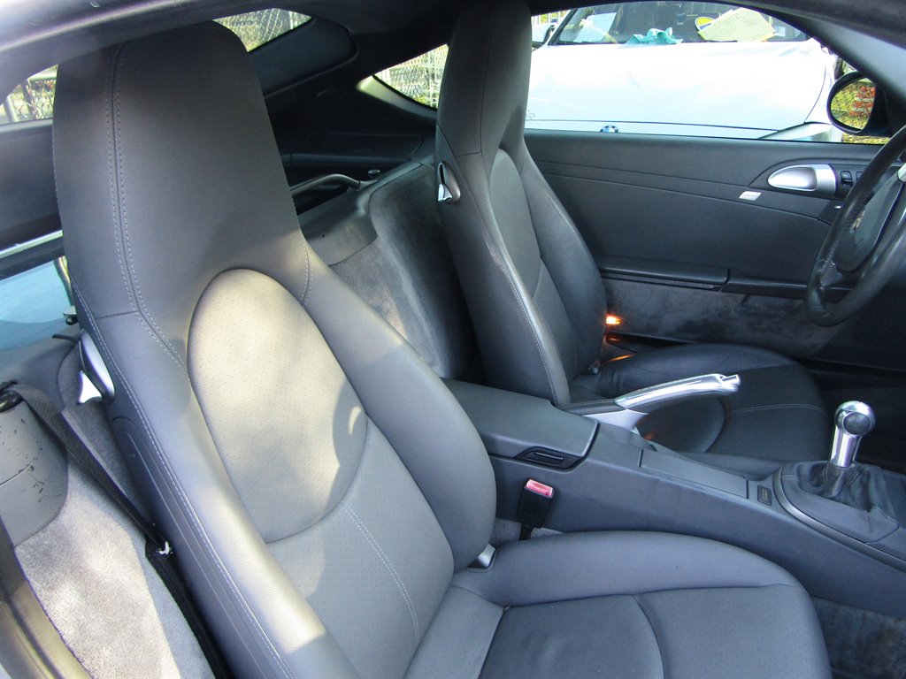 2009 Porsche Cayman photo