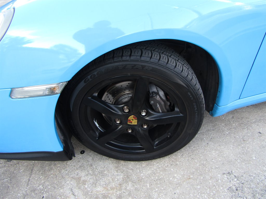 2009 Porsche Cayman photo