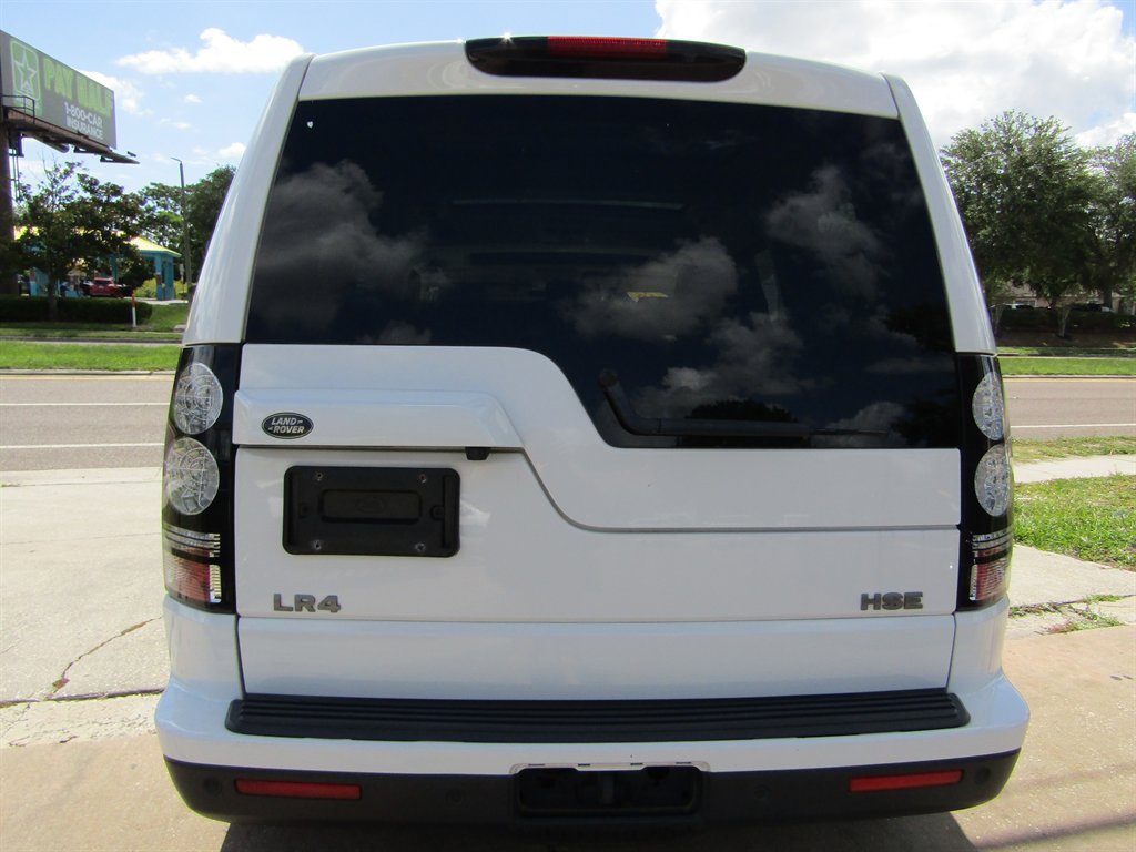 2015 Land Rover LR4 - $11,999