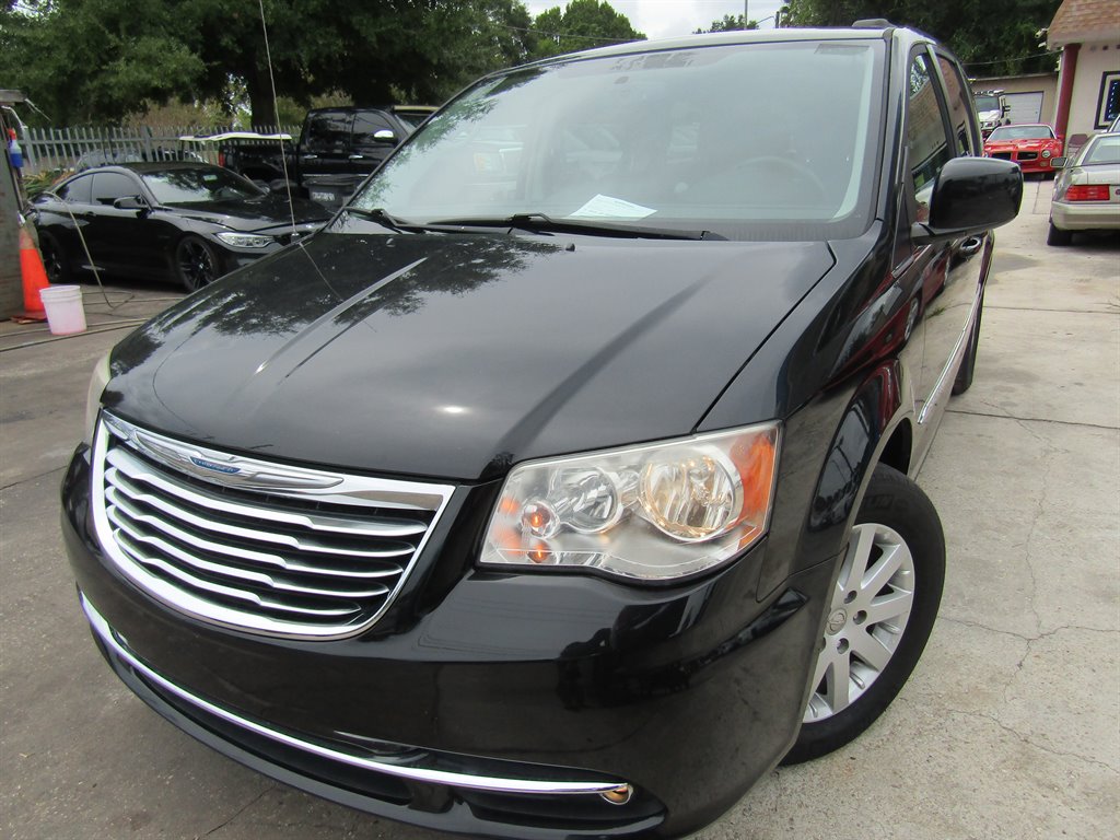 Used 2008 Chrysler Town & Country For Sale - CarGurus