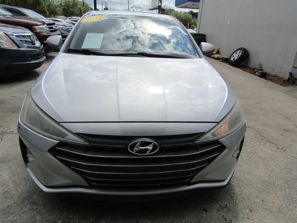 2019 Hyundai Elantra Limited photo