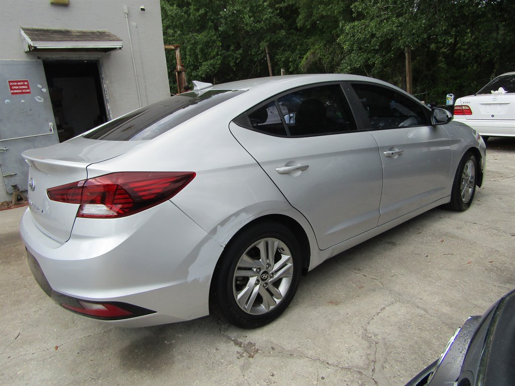 2019 Hyundai Elantra Limited photo