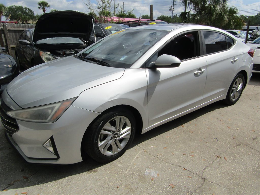 2019 Hyundai Elantra Limited photo
