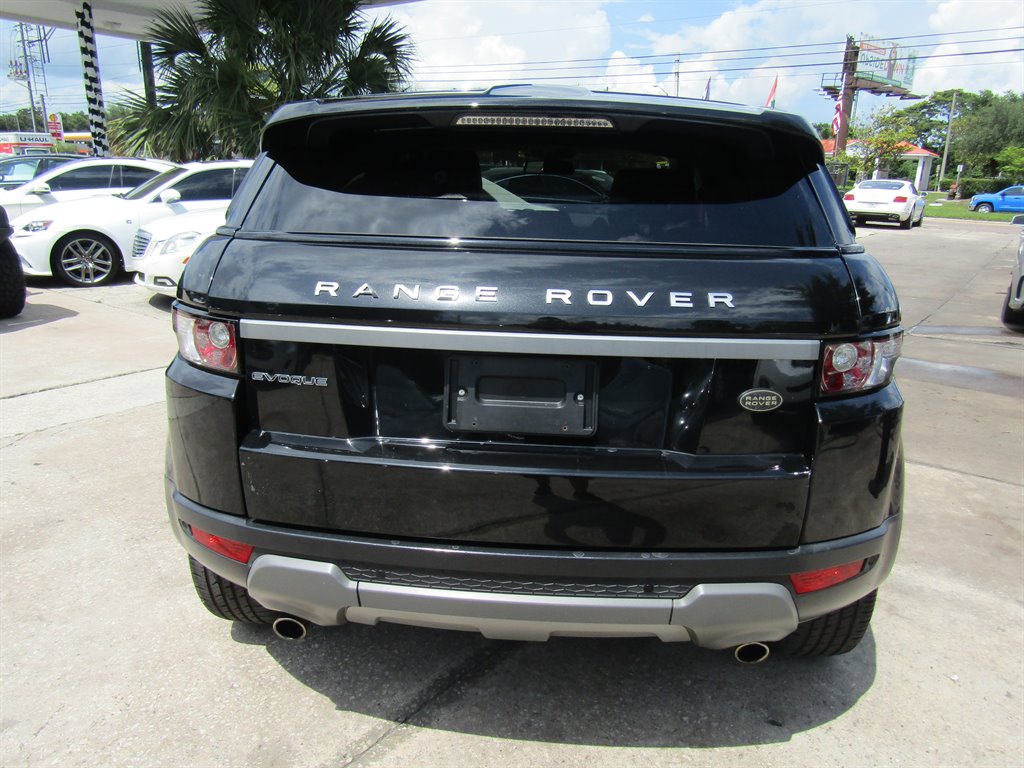 2013 Land Rover Range Rover Evoque Pure Plus photo