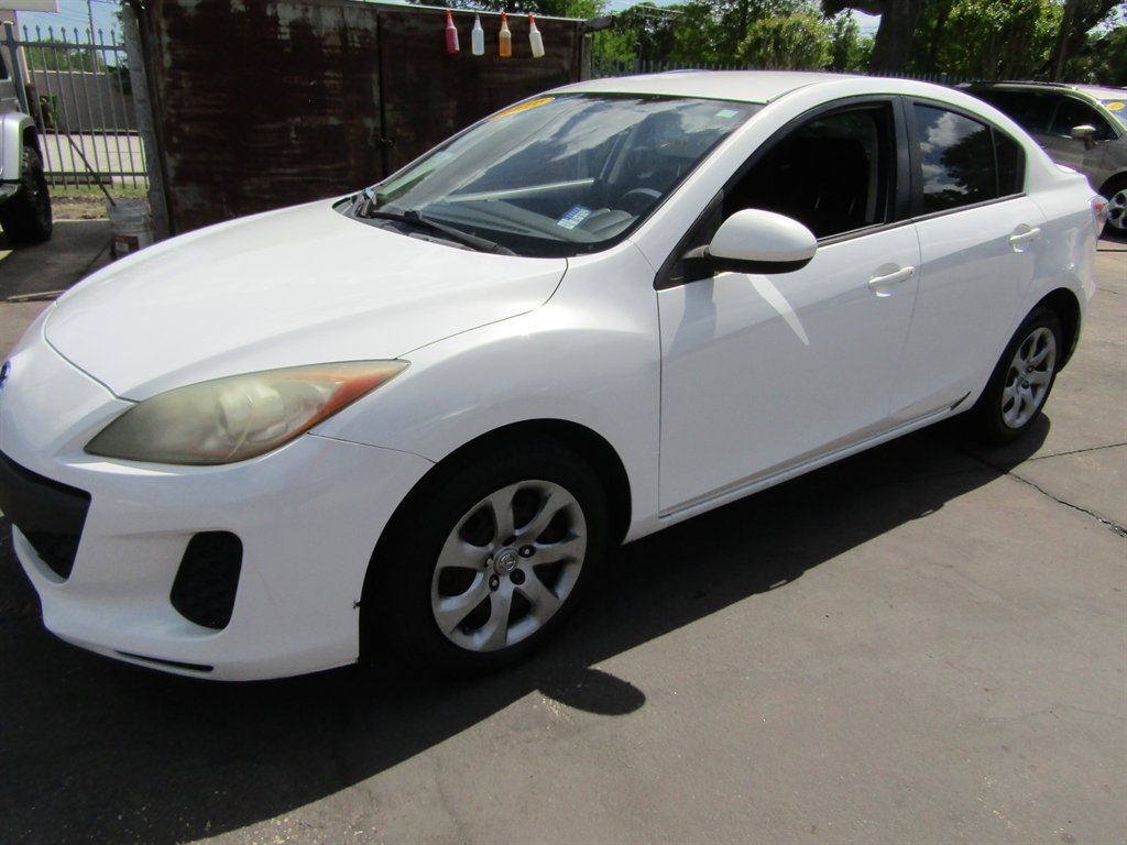 2013 Mazda MAZDA3 i SV