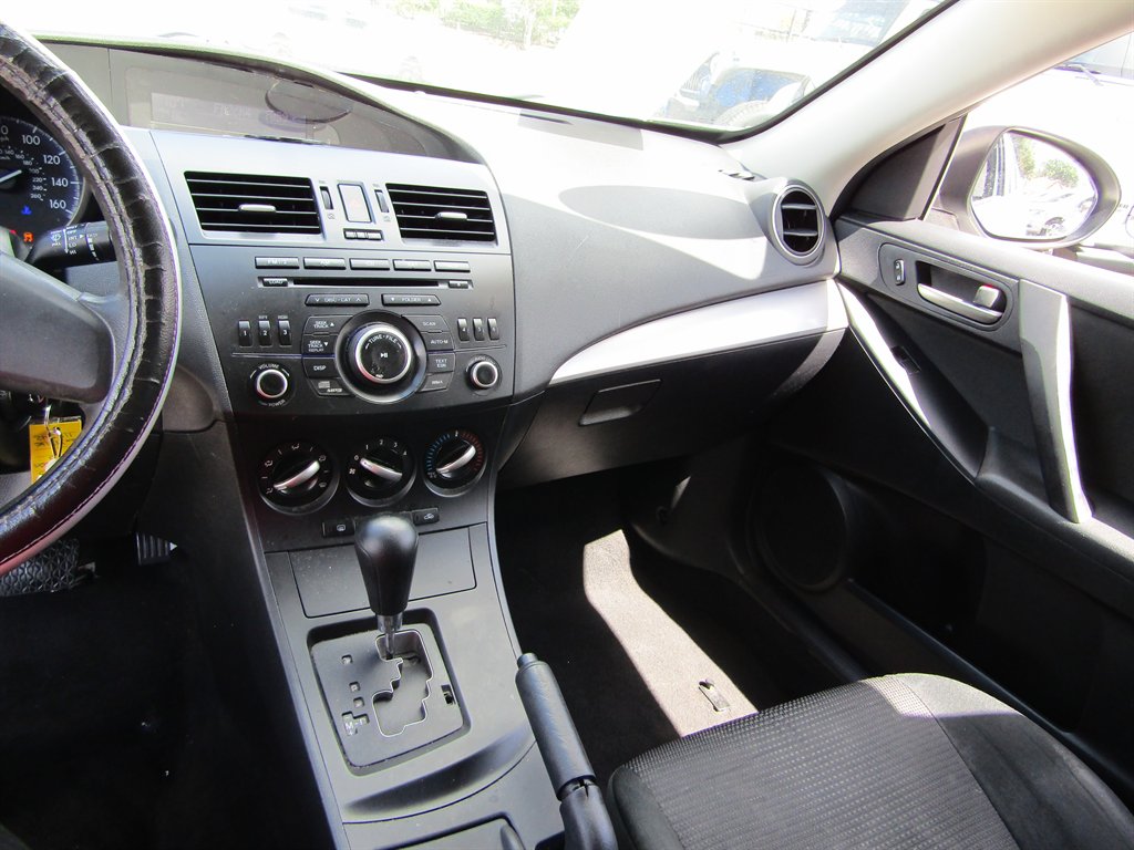 2013 MAZDA MAZDA3 - $5,999