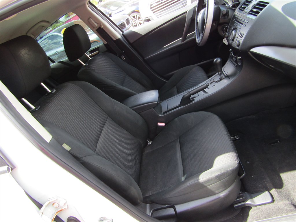 2013 MAZDA MAZDA3 - $5,999