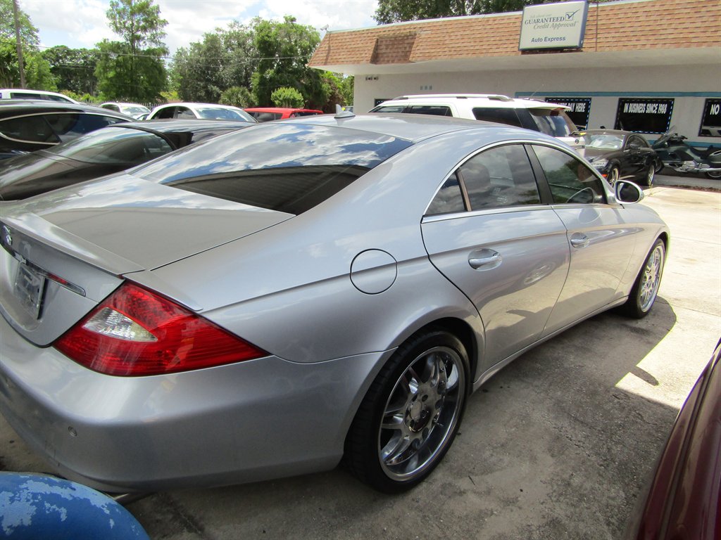 2008 Mercedes-Benz CLS-Class - $6,000