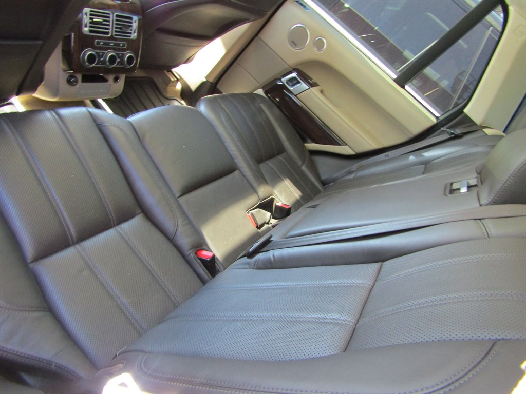 2017 LAND ROVER Range Rover - $12,000