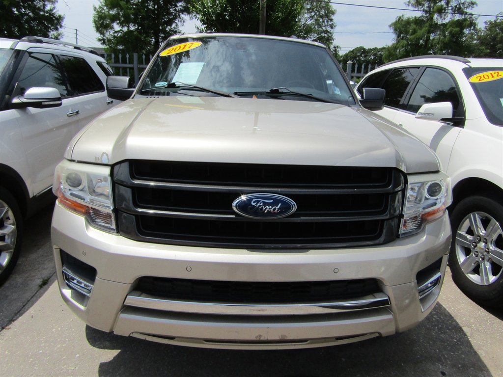 2017 Ford Expedition - $12,999