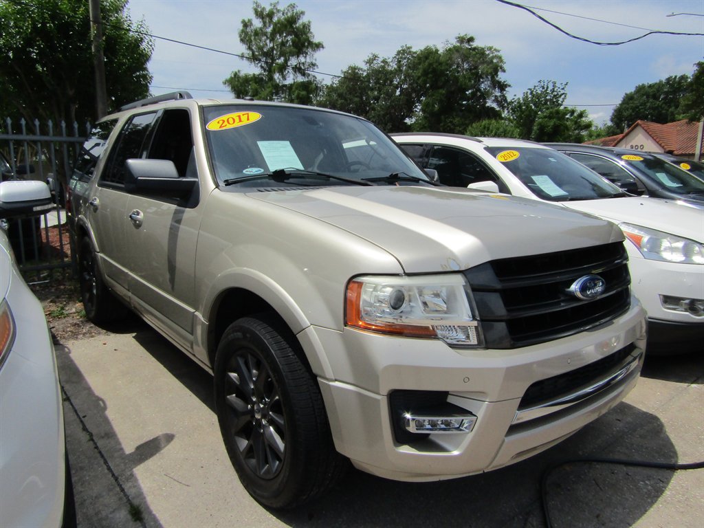 2017 Ford Expedition - $12,999