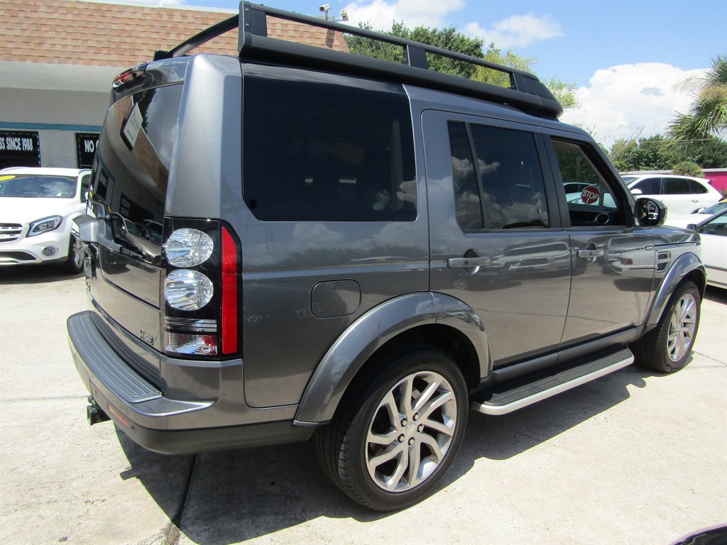 2016 Land Rover LR4 - $10,999