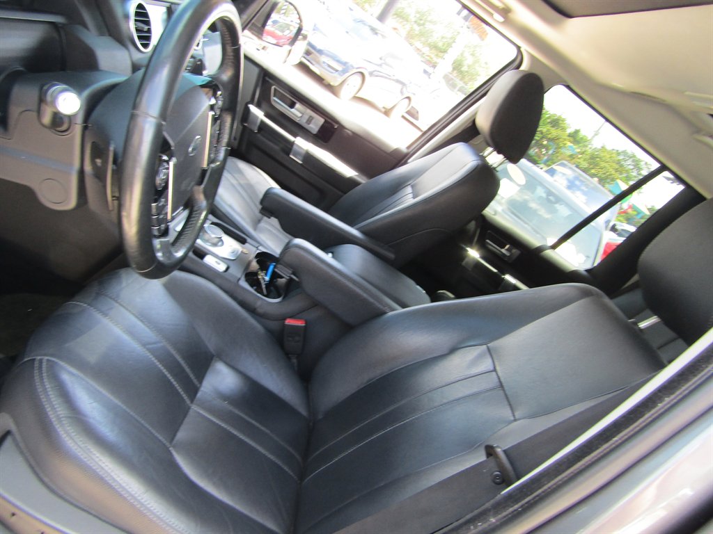 2016 Land Rover LR4 - $10,999