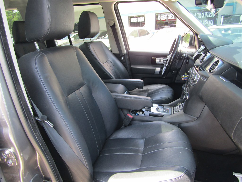 2016 Land Rover LR4 - $10,999