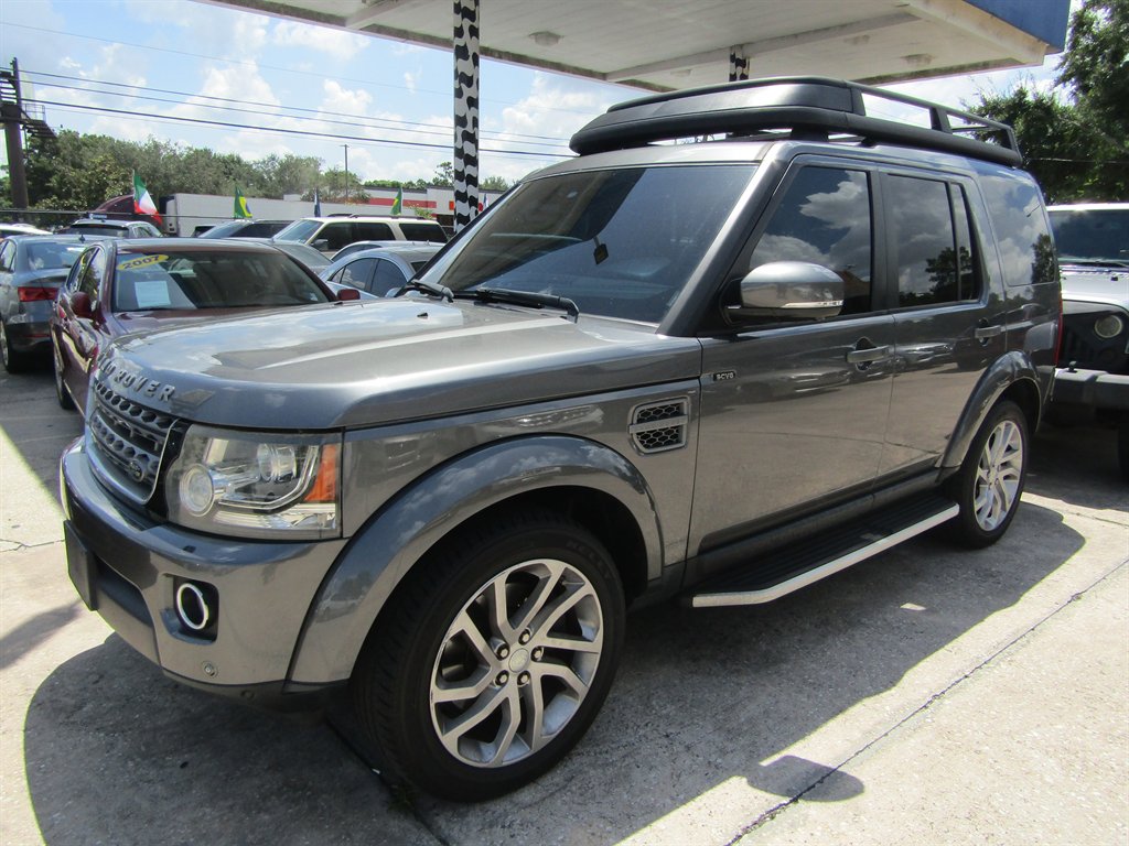 2016 Land Rover LR4 - $10,999