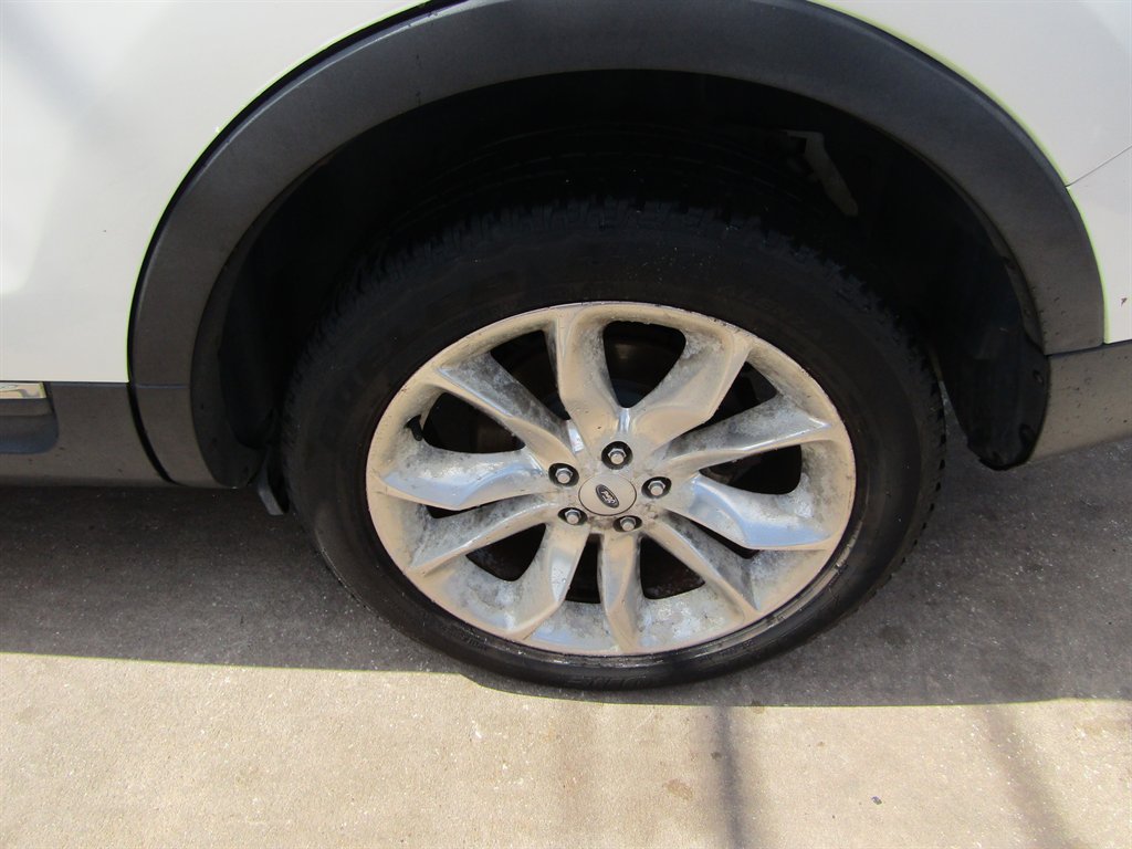 2012 Ford Explorer - $7,999