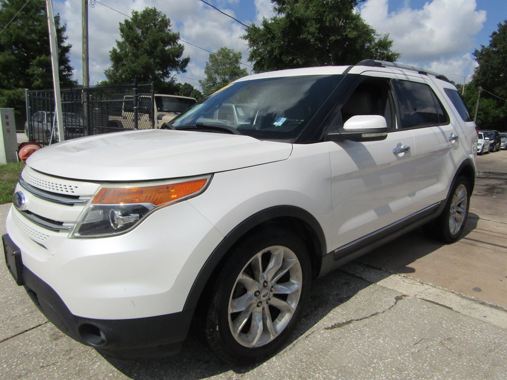 2012 Ford Explorer - $7,999