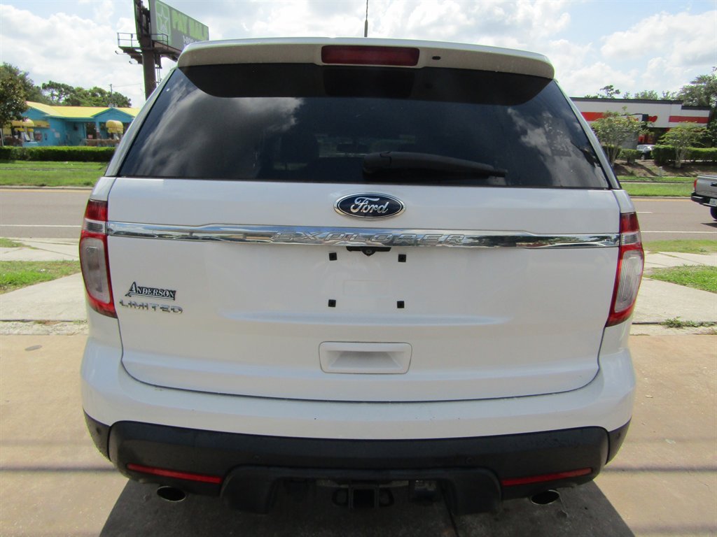 2012 Ford Explorer - $7,999