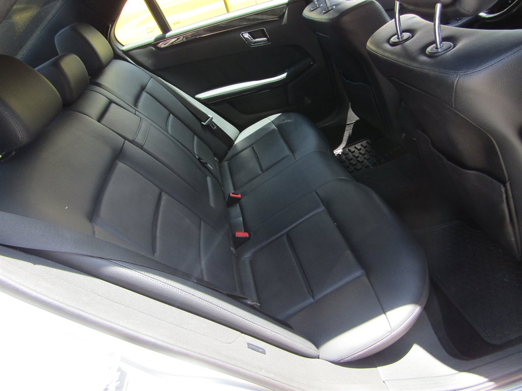 2010 Mercedes-Benz E-Class - $8,999