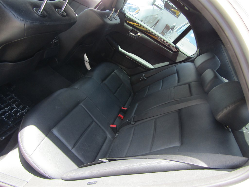 2010 Mercedes-Benz E-Class - $8,999