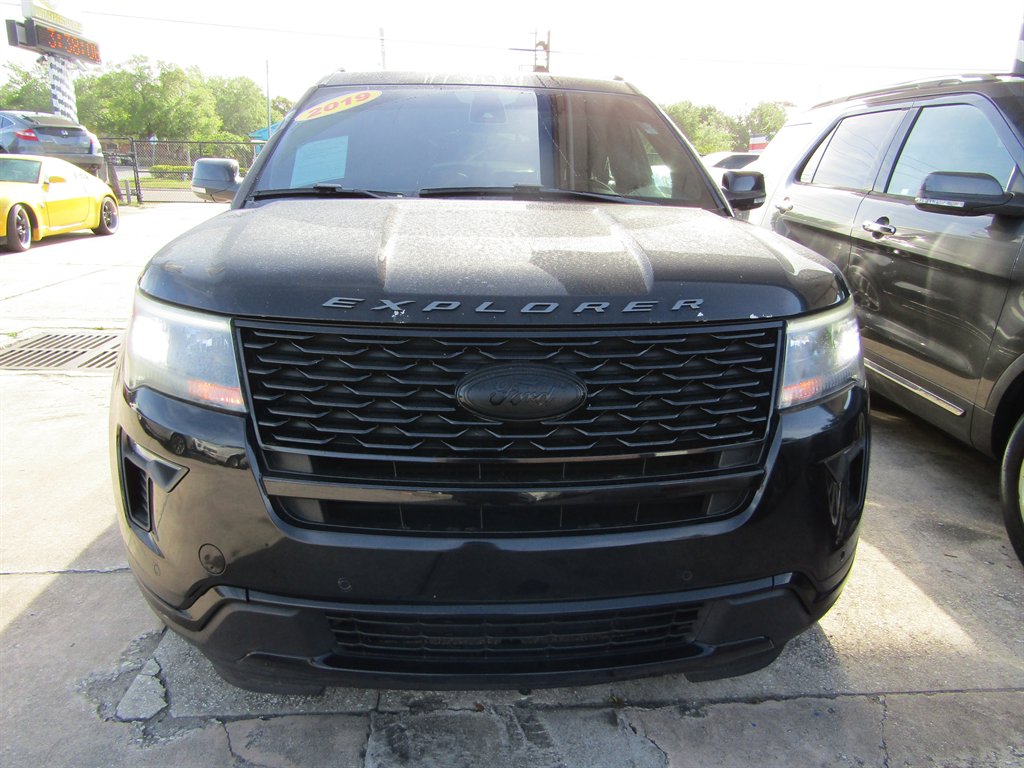 2019 Ford Explorer - $9,999