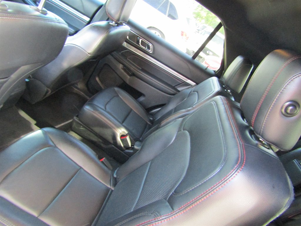 2019 Ford Explorer - $9,999