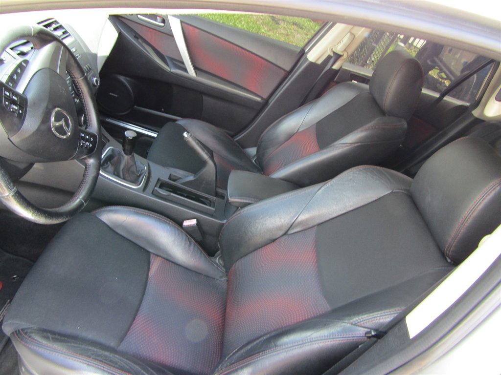 2012 MAZDA MAZDA3 - $9,999