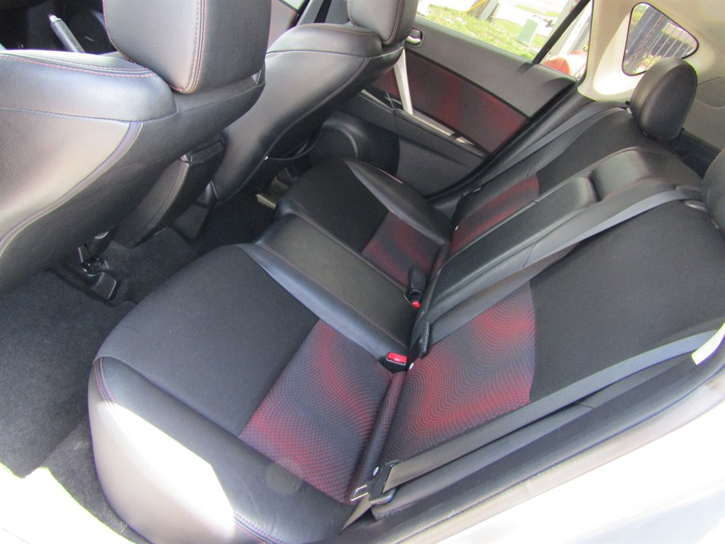 2012 MAZDA MAZDA3 - $9,999