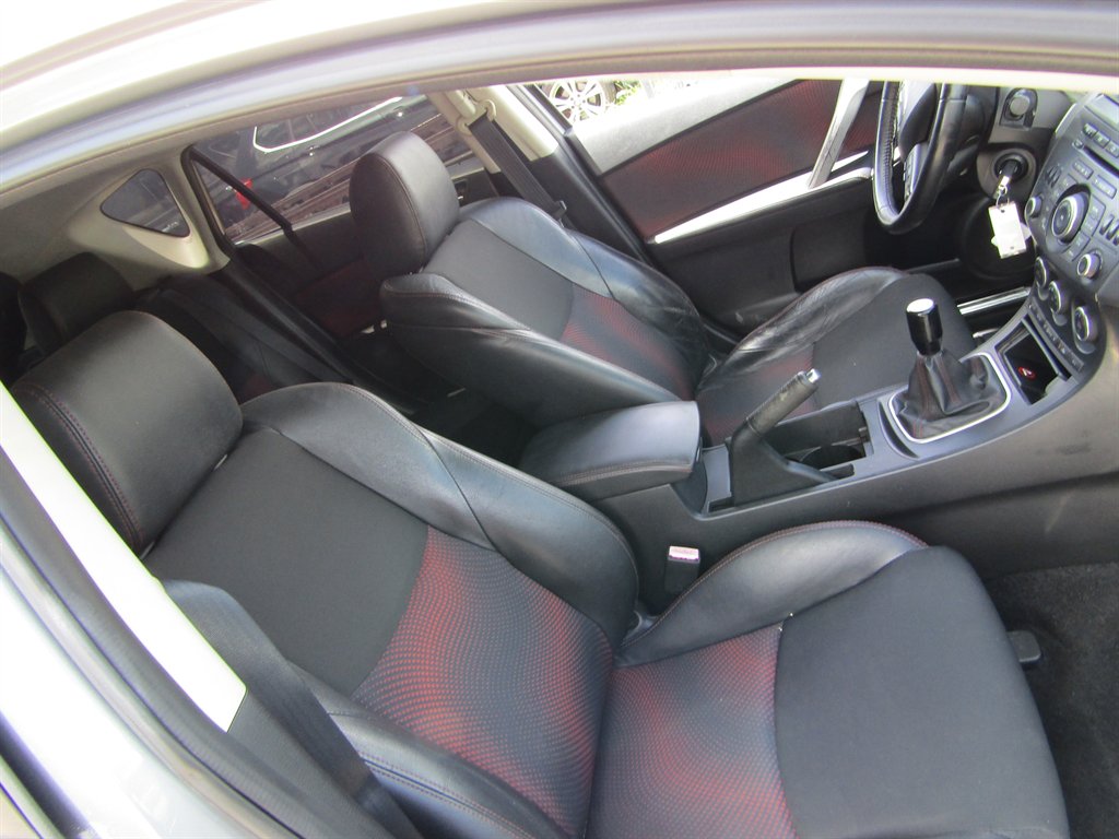 2012 MAZDA MAZDA3 - $9,999